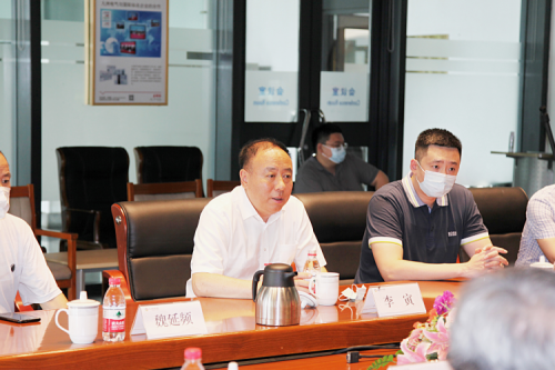 市政协就打造“先进制造之都”至九洲集团进行专题调研